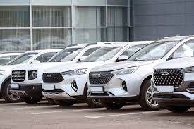 Pourquoi certaines voitures coûtent plus cher que d’autres en Tunisie ?